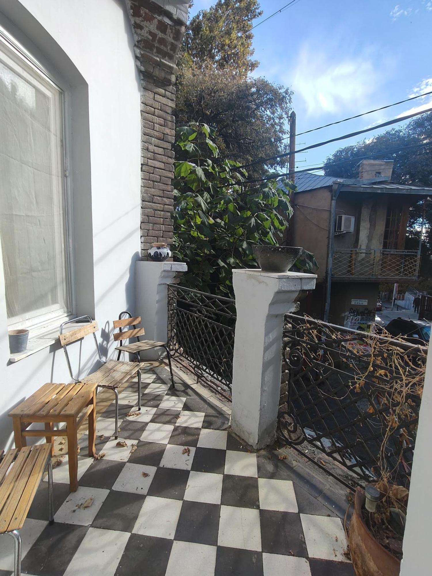 Ambience Hostel & Apartments Tbilisi Esterno foto